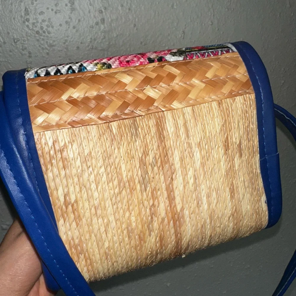 FRIDA Blue Patterned Women's Bag NWOT - Picture 4 of 7